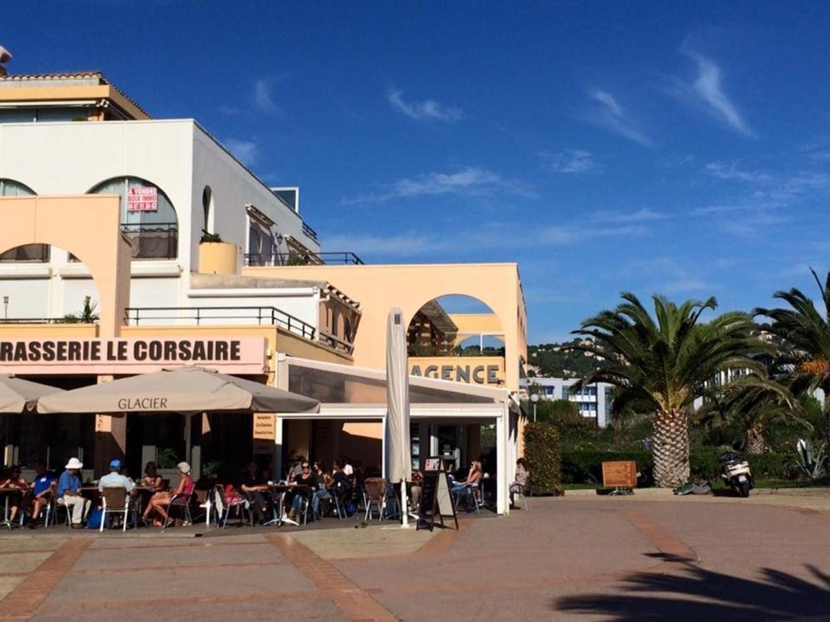 Charmant 2 Pieces Avec Mezzanine, Parking, A 300M De La Plage Et Commerces - Fr-1-338-502 سُت المظهر الخارجي الصورة