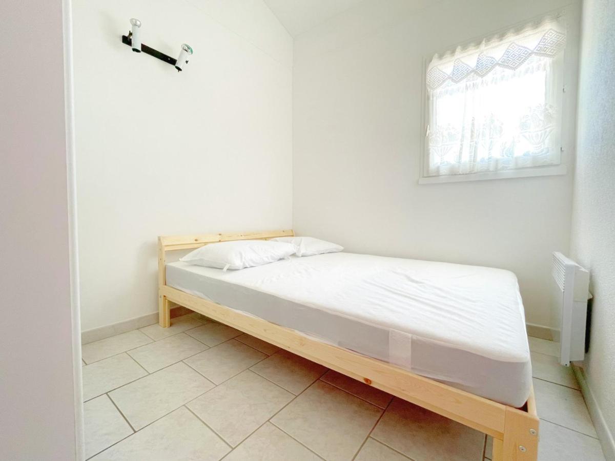 Charmant 2 Pieces Avec Mezzanine, Parking, A 300M De La Plage Et Commerces - Fr-1-338-502 سُت المظهر الخارجي الصورة