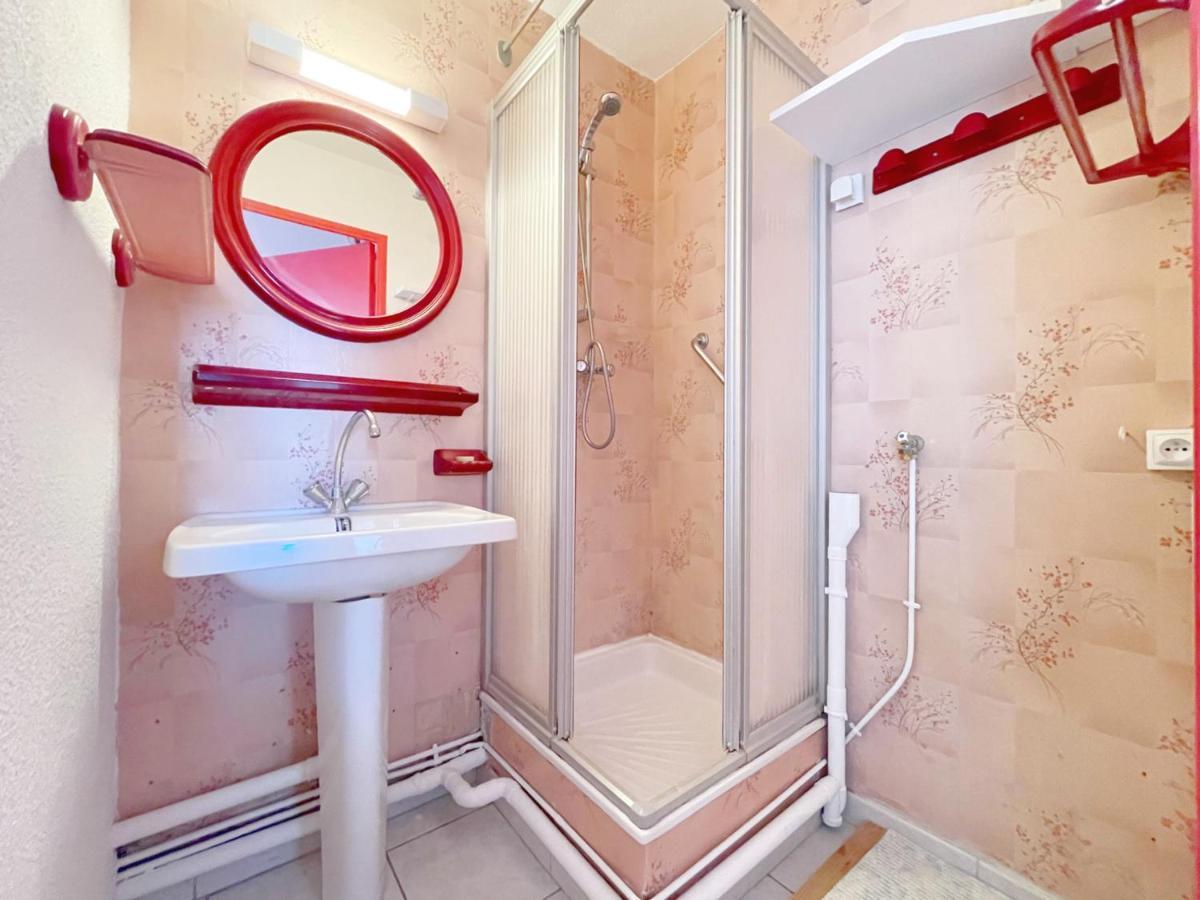 Charmant 2 Pieces Avec Mezzanine, Parking, A 300M De La Plage Et Commerces - Fr-1-338-502 سُت المظهر الخارجي الصورة